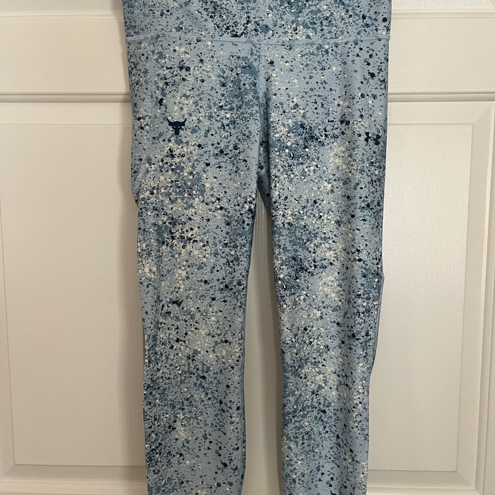 Under Armour Women's Blue Speckled Compression Pants with a pocket (heat gear)